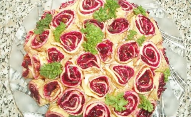 Салат «Букет роз», пошаговый рецепт на ккал, фото, ингредиенты - Emely